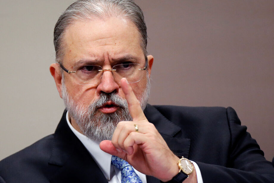Aras também criticou custos para manter o grupo de procuradores e falou em corrigir rumos para que o lavajatismo não perdure.
