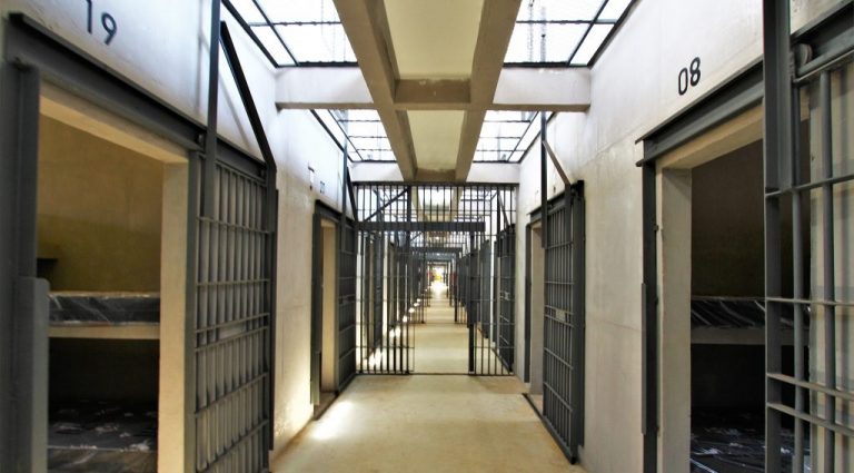 A Agência Estadual de Administração do Sistema Penitenciário (Agepen) prorrogou a suspensão das visitas em todas as unidades prisionais de Mato Grosso do Sul até o dia 17 de agosto