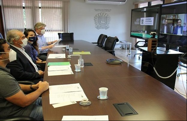 Em videoconferência nesta segunda-feira (3) com o embaixador iraniano em Brasília (DF), Hossein Gharibi, o governador Reinaldo Azambuja apresentou o modal hidroviário da região como uma nova opção logística para a partida e chegada de produtos.
