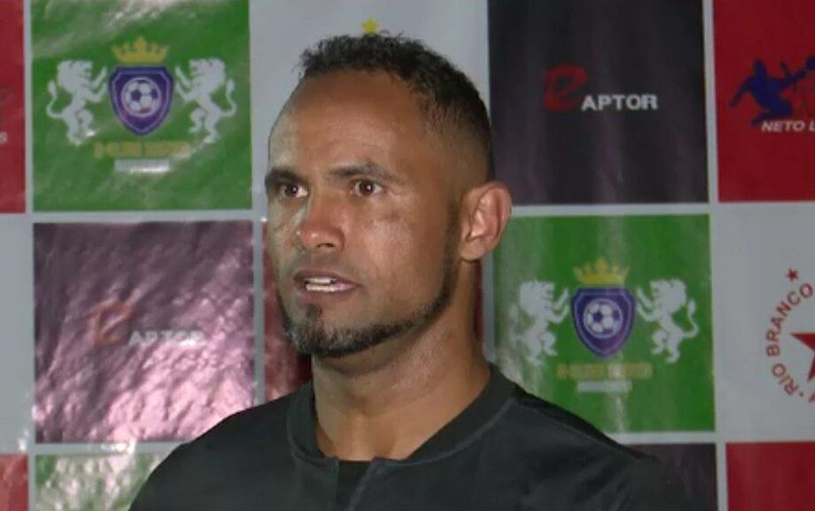 O goleiro Bruno poderá usar tornozeleira eletrônica em seus jogos pelo Rio Branco-AC