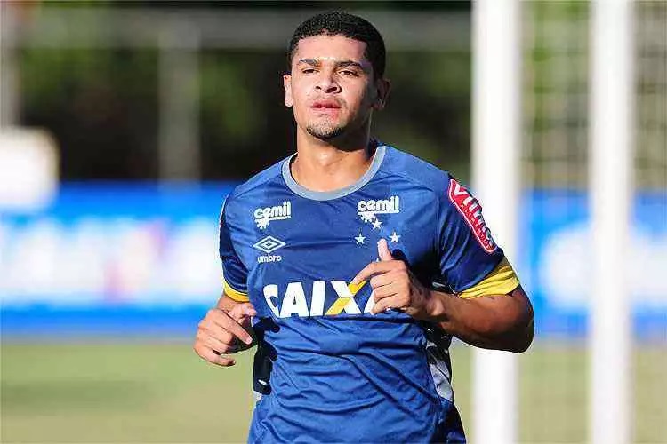 Volante Denilson defendeu o Cruzeiro em 2016