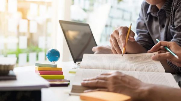 Programa vai ser implementado nas escolas da rede estadual de SP de forma gradual; início será em 2021 com a 1ª série do ensino médio
