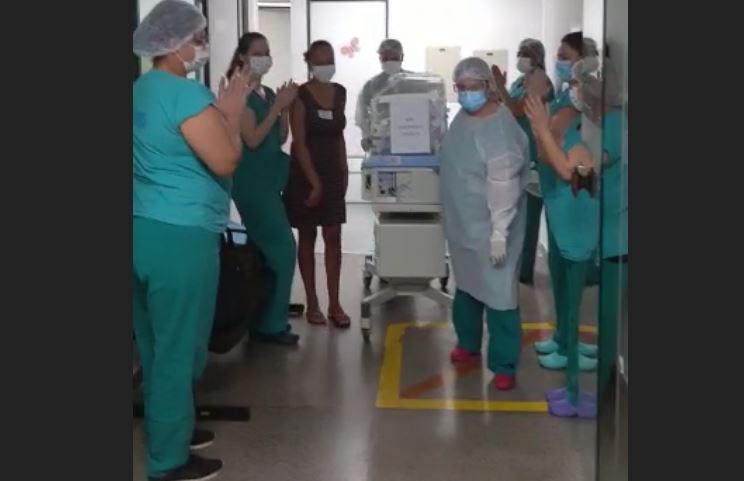 No total o bebê ficou 14 dias internado na CTI do hospital