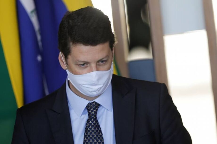 Salles disse que o governo mantinha o objetivo de zerar o desmatamento ilegal na Amazônia até 2030, como determina o Acordo de Paris