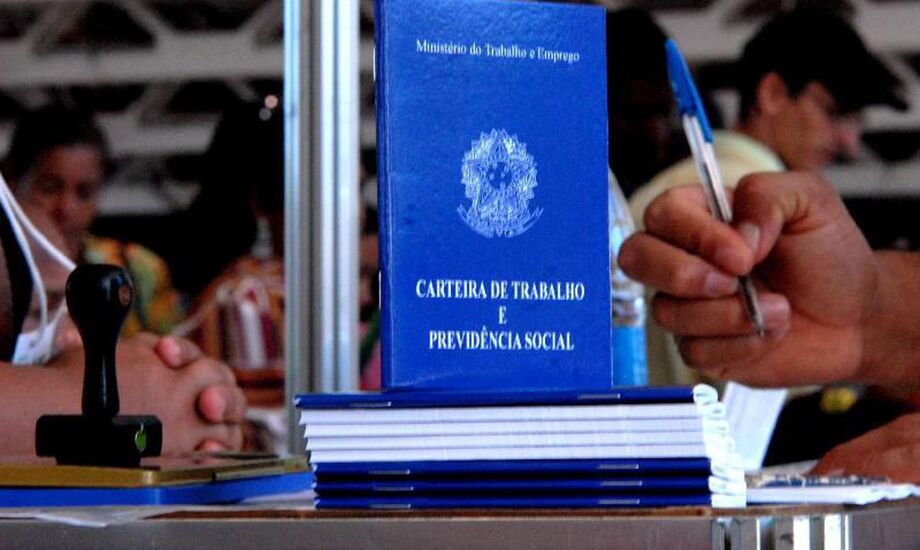 A taxa de desemprego passou de 12,2% no trimestre encerrado em março para 13,2% no trimestre terminado em junho