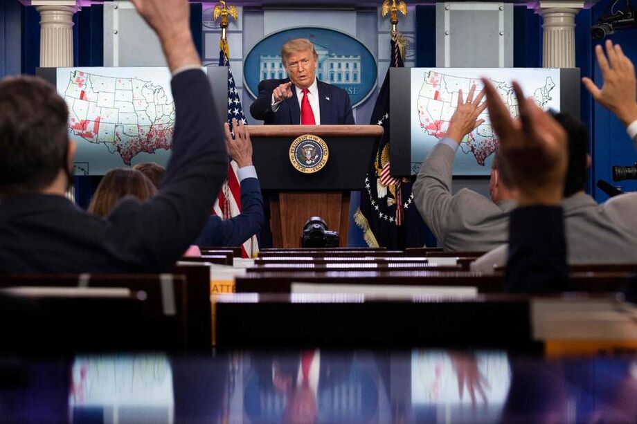 Trump responde a perguntas em entrevista coletiva na Casa Branca
