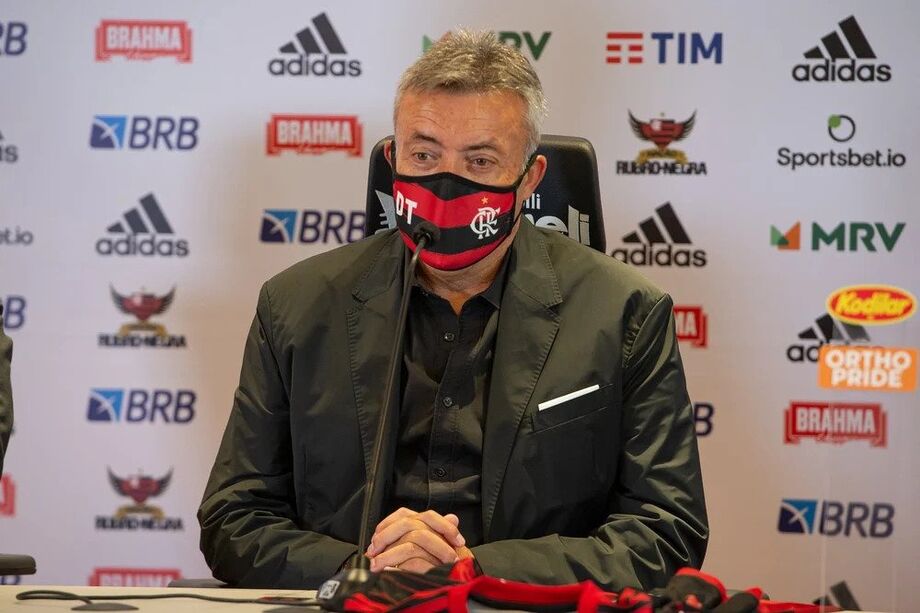 Domenèc Torrent comandará o Flamengo contra o Atlético-MG