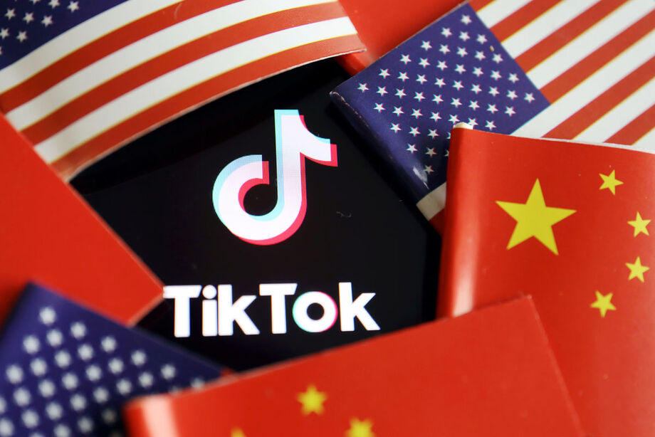 Tik Tok, bandeiras China/EUA