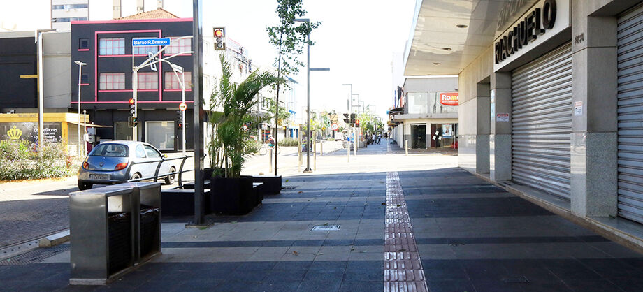 A Rua 14 de Julho em mini-lockdown