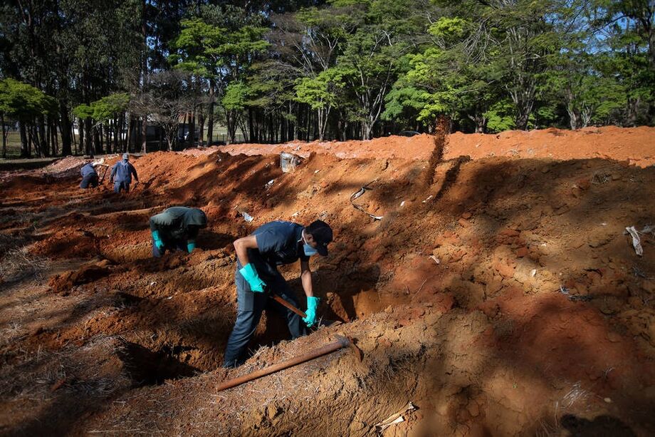 O País caminha para atingir 100 mil mortes em decorrência do novo coronavírus.