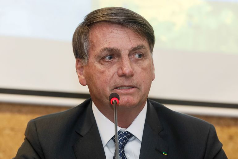 Devido à pandemia do coronavírus, a votação em primeiro turno para o pleito municipal foi adiada para 15 de novembro