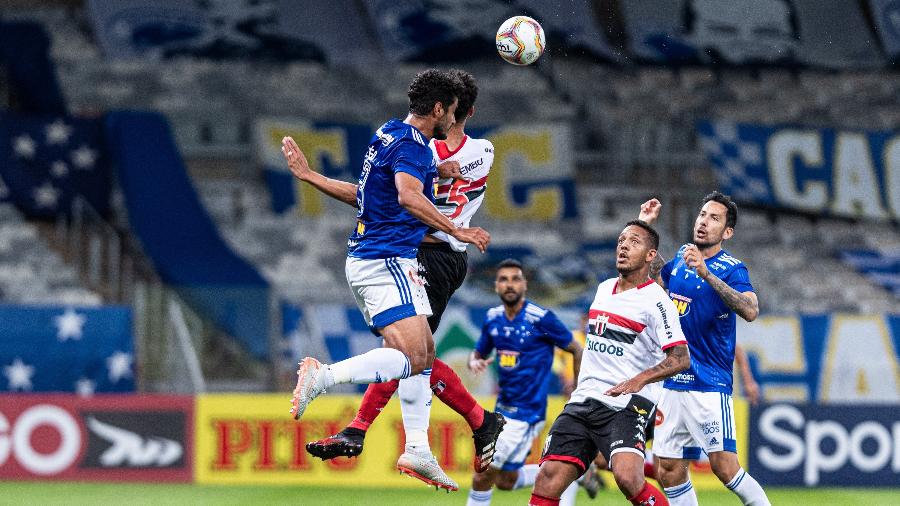 Lance de jogo entre Cruzeiro e Botafogo-SP, pela primeira rodada da Série B do Campeonato Brasileiro 2020