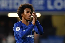 O brasileiro Willian confirmou neste domingo sua saída do Chelsea
