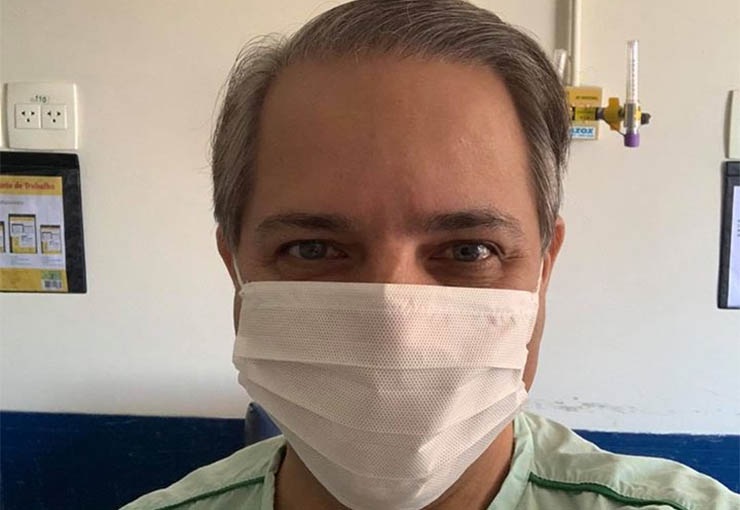 Coronel David postou foto hoje no hospital informando que recebeu alta: 'Graças a Deus'