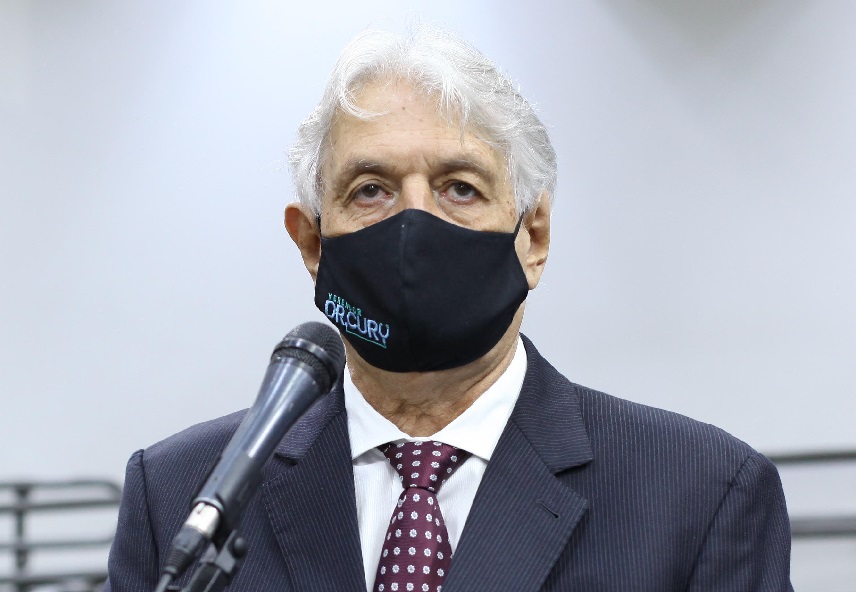 Dr. Cury salientou sua importância, sendo crucial no combate ao novo coronavírus.