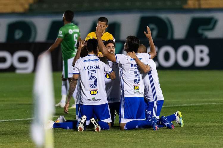 O Cruzeiro mostrou poder de reação ao vencer o Guarani por 3 a 2, nesta terça-feira, no Brinco de Ouro da Princesa, em Campinas, pela segunda rodada da Série B.