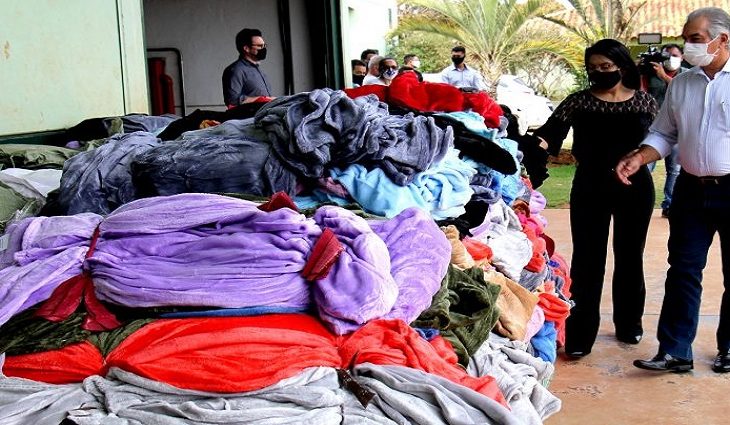 Oitenta mil cobertores comprados pelo Governo do Estado para aquecer famílias carentes em Mato Grosso do Sul começaram a chegar nesta quarta-feira (12) no depósito da Sedhast
