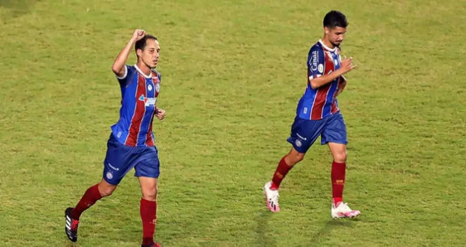 O Bahia estreou com vitória no Campeonato Brasileiro e bateu o Coritiba por 1 a 0