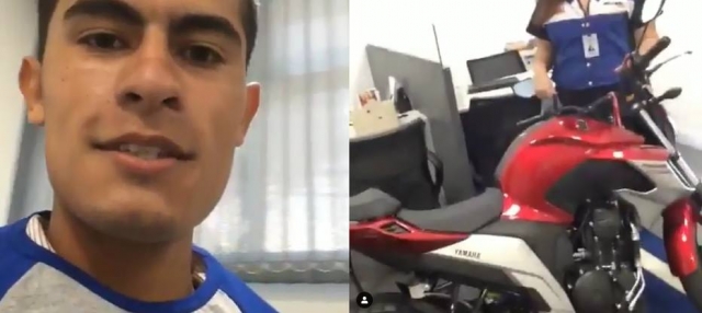 Huck chegou a compartilhar o vídeo que mostra o ataque contram Matheus e também conversou com o motoboy, prometendo enviar uma moto nova para ele.