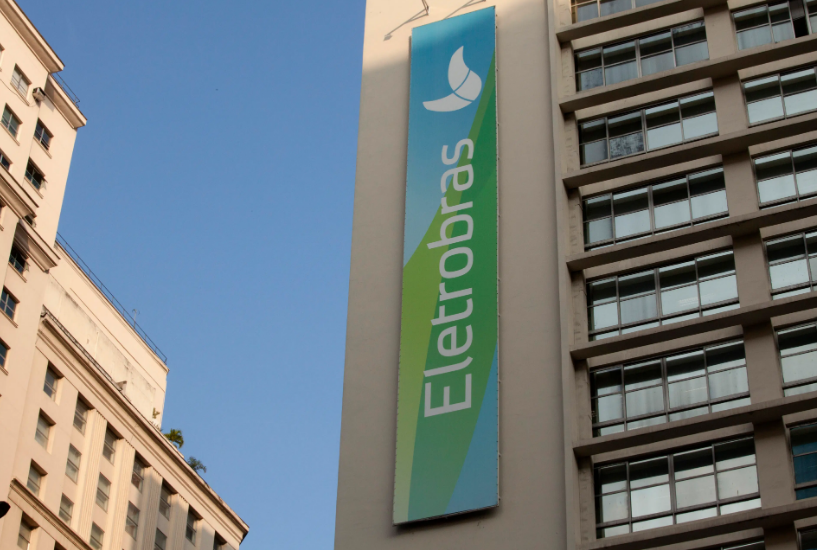 O lucro líquido recorrente foi de R$ 1,452 bilhão, ante os R$ 2,037 bilhões de resultado reportados nessa linha em 2019.