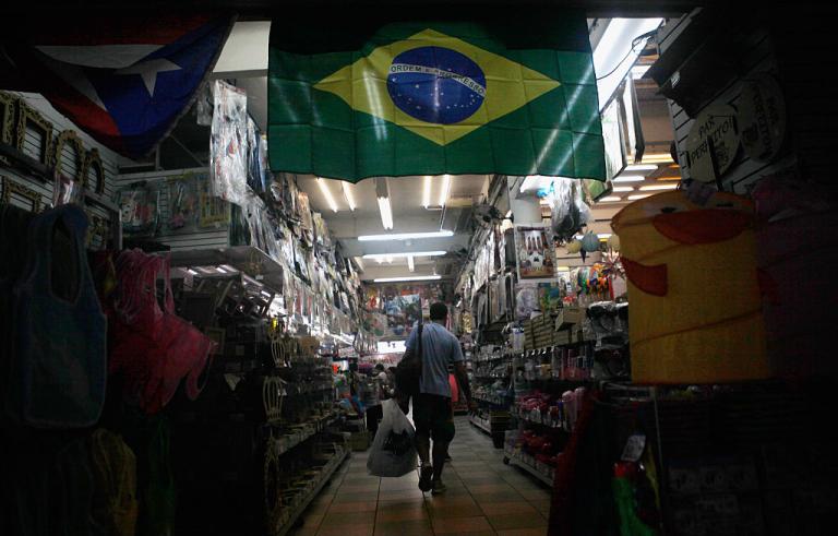 A taxa acumulada no ano foi de redução de 8,3%.