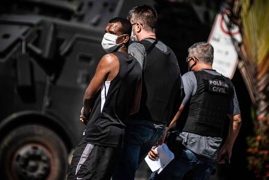 RJ – POLÍCIA/OPERAÇÃO ATENA