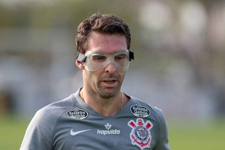 Mauro Boselli em treino do Corinthians