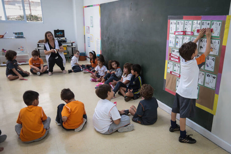 Sindicato de escolas privadas de SP ameaça ir à Justiça para garantir retomada