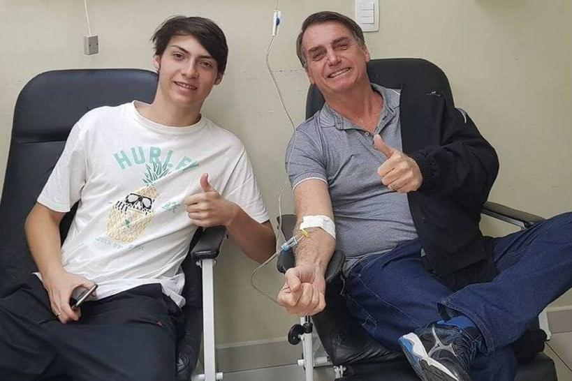 Jair Renan e o pai