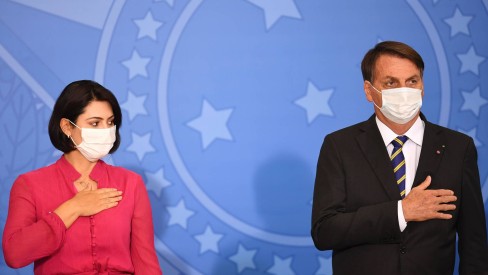 Michelle agradeceu as orações e as manifestações de carinho.