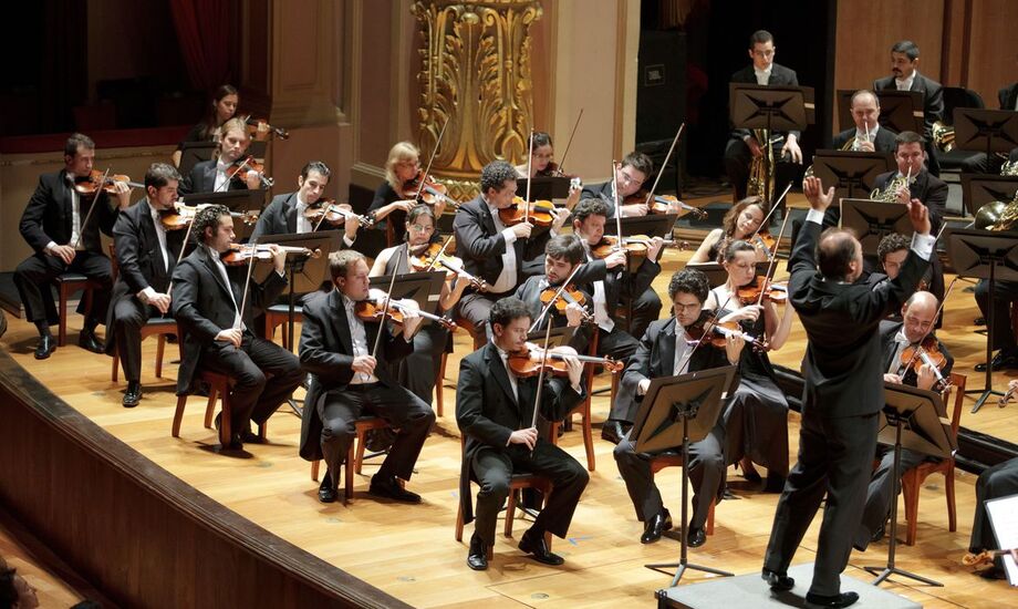 A Orquestra Sinfônica Brasileira (OSB) comemora nesta segunda-feira (17) 80 anos de existência