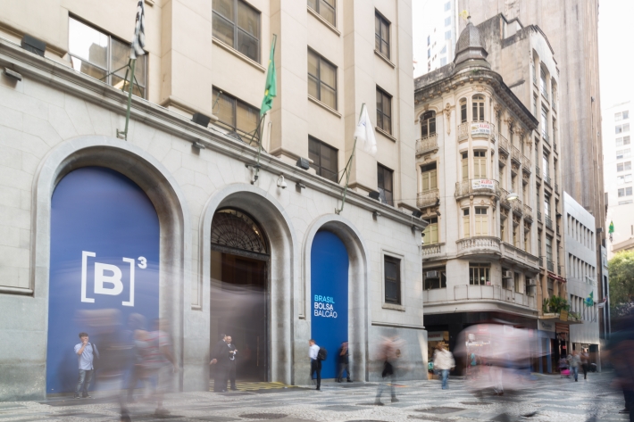 A corrida das companhias para aproveitar a próxima janela para abertura de capital está intensa e nos últimos dias mais cinco empresas protocolaram seu pedido para realizar sua oferta inicial de ações