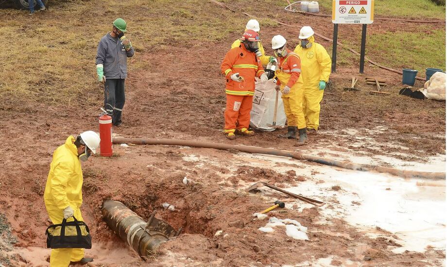 A Transpetro, subsidiária da Petrobras que atua na logística de transportes, lançou em sua página no Facebook o serviço Ligue Grátis 168, cujo objetivo é reforçar informações sobre segurança na faixa de dutos