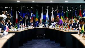 A aprovação aos governadores passou de 36% para 33% entre julho e agosto, de acordo com pesquisa XP/Ipespe divulgada nesta segunda-feira, 17
