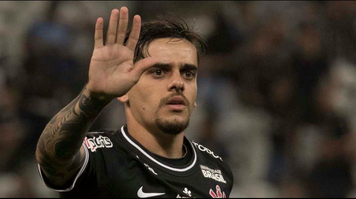 O lateral-direito ainda não atuou pela competição nacional por causa de uma lesão no tornozelo direito