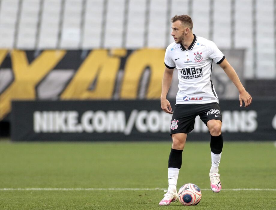 Carlos Augusto disputou 41 partidas como profissional do Corinthians