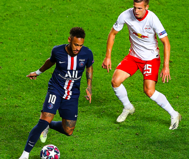 Contratado pelo PSG por cerca de R$ 1,5 bilhão em 2017, Neymar deixou o Barcelona com uma missão clara.