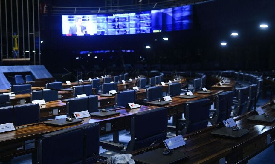 O veto ainda será analisado pela Câmara dos Deputados em sessão prevista para a noite de hoje (19).