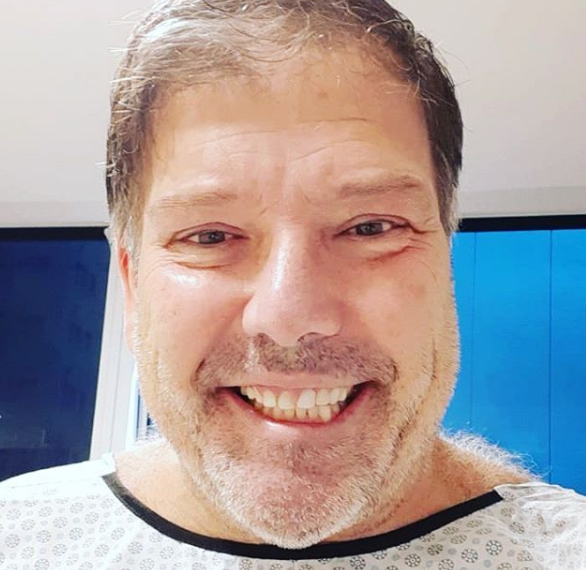 Quero logo tirar esse avental, fazer a barba, e voltar ao meu jeito facciolesco de comunicar, tanto na rádio, como na TV