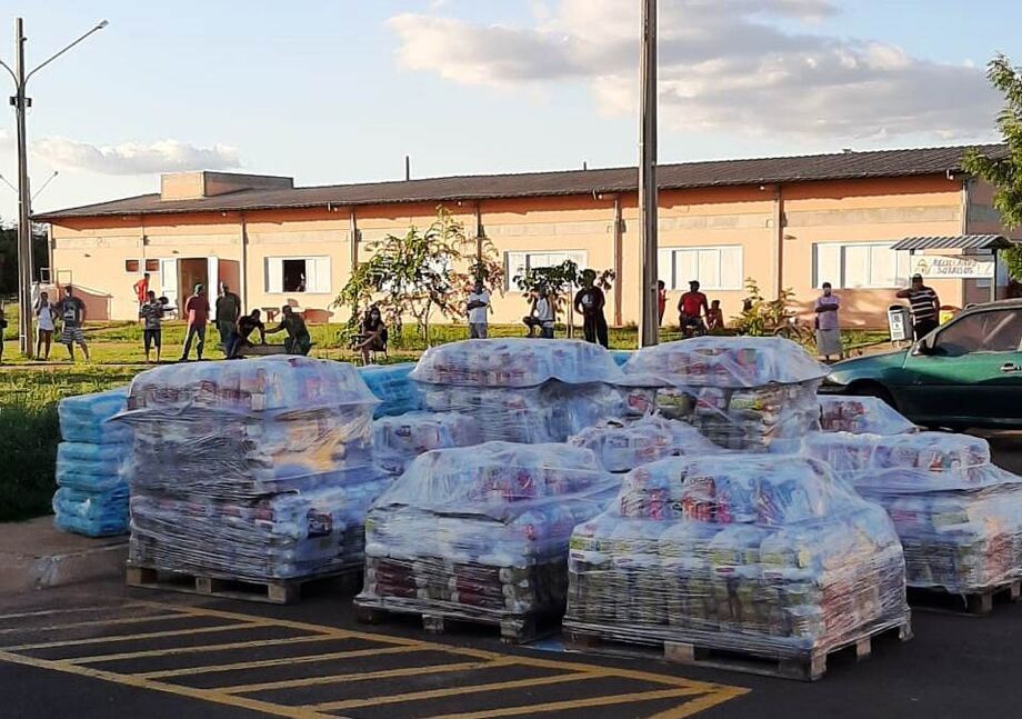 Material de higiene e alimentação foram cedidos aos ex catadores de recicláveis.