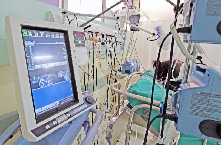 Com 16 óbitos nas últimas 24 horas e 610 novos casos notificados, o Boletim Coronavírus deste neste domingo (23) traz a média de casos/dia da Covid-19 em todo o Estado