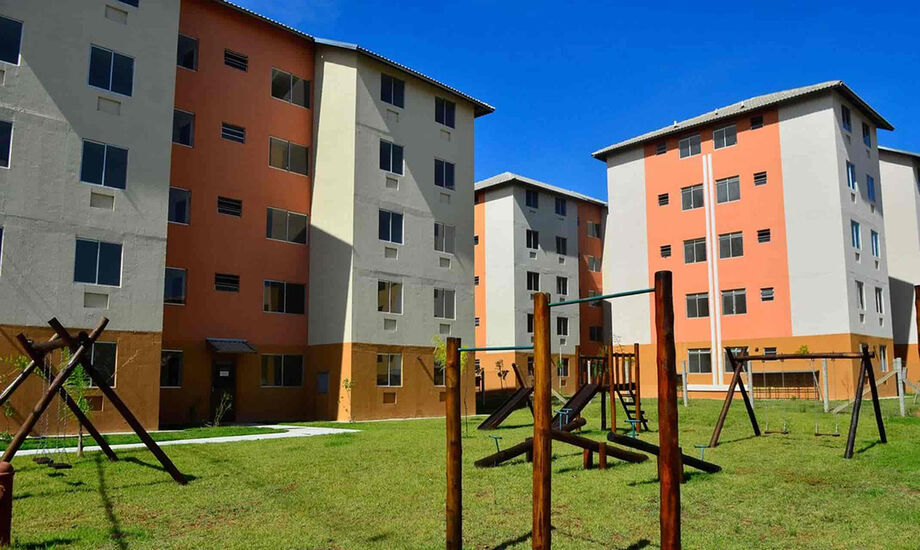 O programa ainda conta com um braço de regularização fundiária e melhoria, por meio de reformas, em residências de pessoas de baixa renda