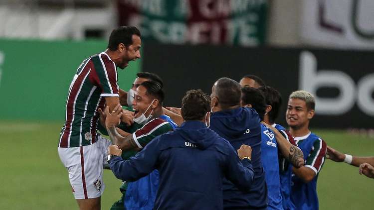 Com seus três gols, o meia Nenê chegou à marca de seis em apenas quatro partidas disputadas nesta Copa do Brasil