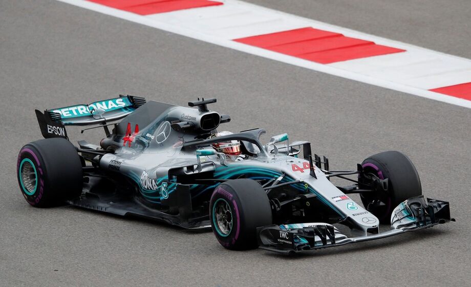 Com Bottas na frente, Mercedes faz dobradinha no primeiro treino livre na Bélgica