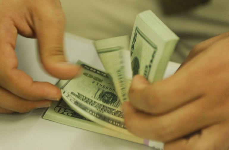 O dólar nesta sexta-feira está em 5,49 Real