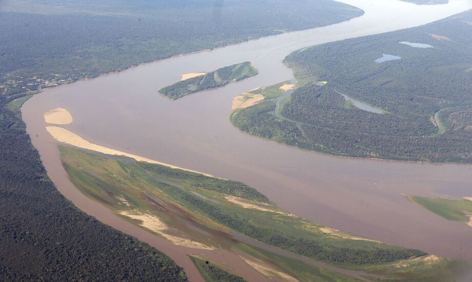 Ministério do Meio Ambiente suspende operações na Amazônia e Pantanal
