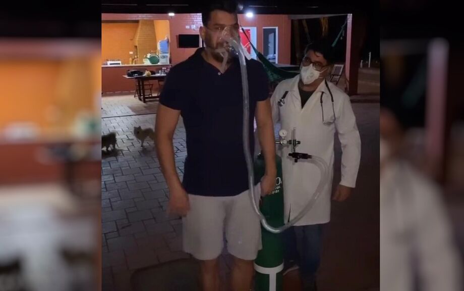 Após deixar hospital, Cauan faz exercícios de fisioterapia para se recuperar das sequelas do coronavírus