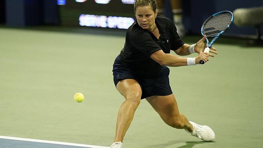 Tricampeã do US Open, Clijsters volta ao torneio após 8 anos, mas cai na estreia