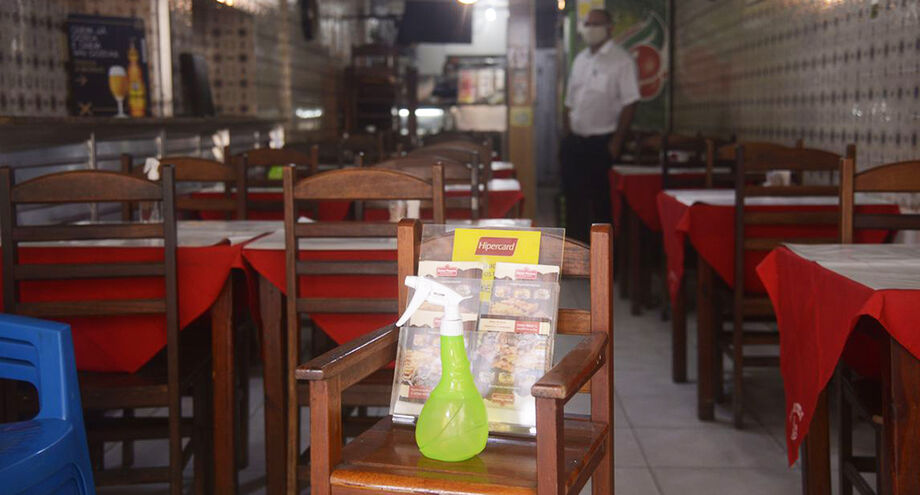 Além dos bares e restaurantes, vieram as viagens (60%), entretenimento (54%), roupas, calçados e acessórios, (49%), estética e beleza (43%), como os deixados de realizar neste período de pandemia