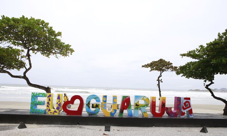 Letreiro 'Eu Amo Guarujá'